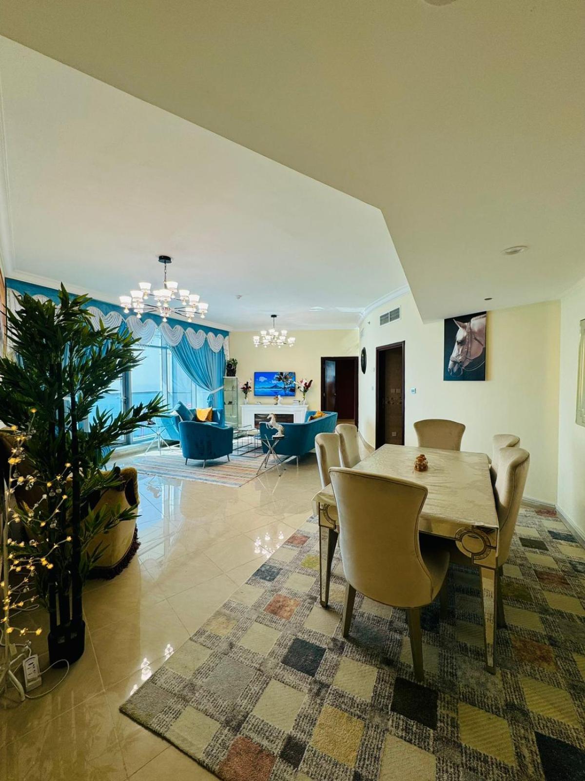 Luxurious Homes *